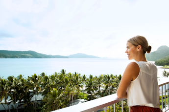 Spacious and modern, and located on the upper floors of the hotel, the Coral Sea View Rooms offer some of the most spectacular...