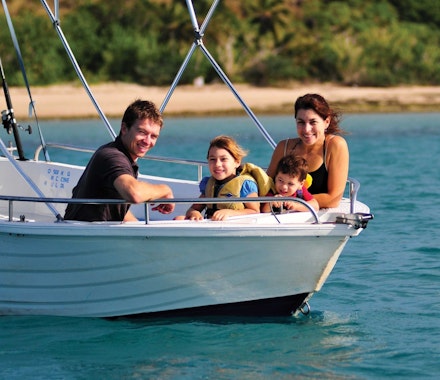 Hamilton Island family holidays - discover the Great Barrier Reef on a dingy 