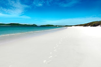 Discover Whitehaven Beach with Hamilton Island honeymoon deals