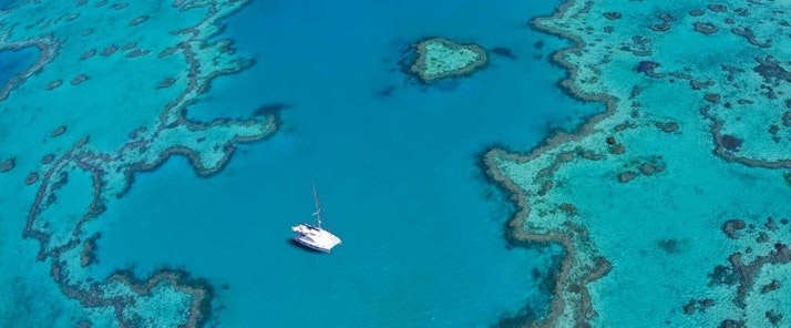 Heart Reef, Great Barrier Reef and Whitsunday Islands only minutes via helicopter from Hamilton Island. Explore one of the natural wonders of the worlds natural with Hamilton Island Air.