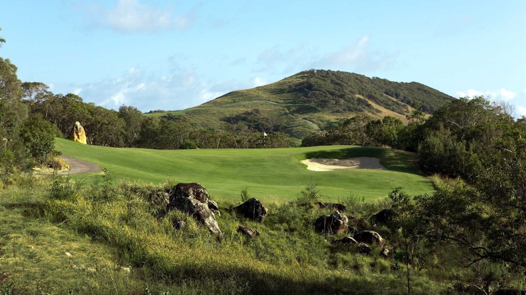 Golf Course Hole 7 Dent Island - Hamilton Island golf holidays 