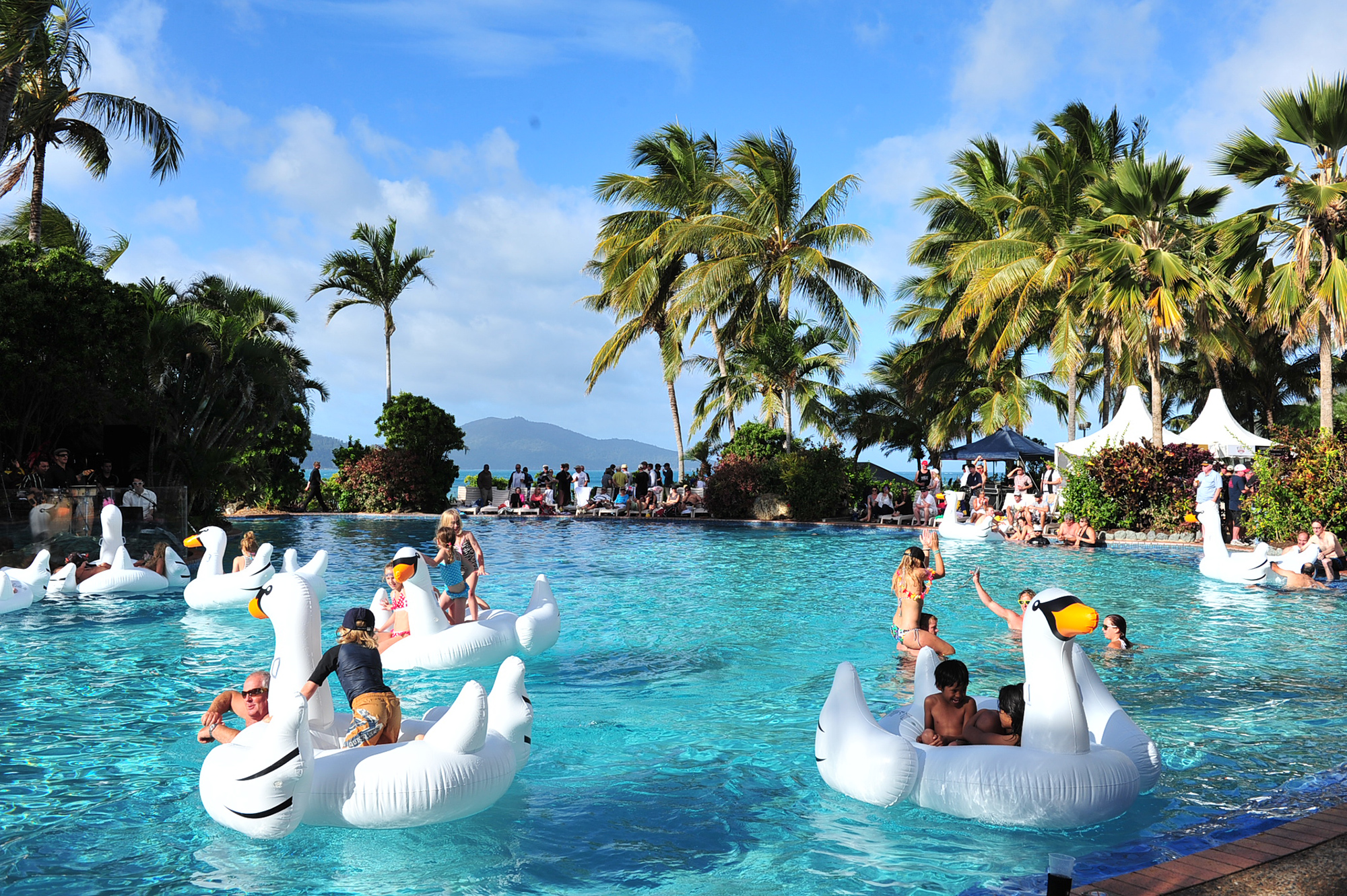 Get Hamilton Island Golf Buggy Hire Images