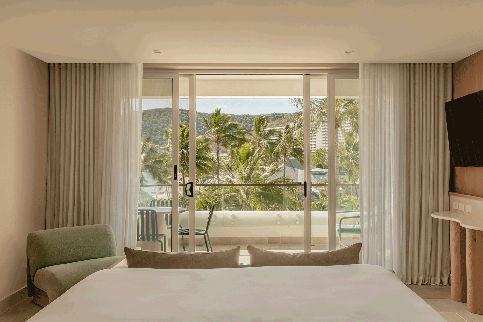 Hamilton Island The Sundays Resort, The Sundays Balcony